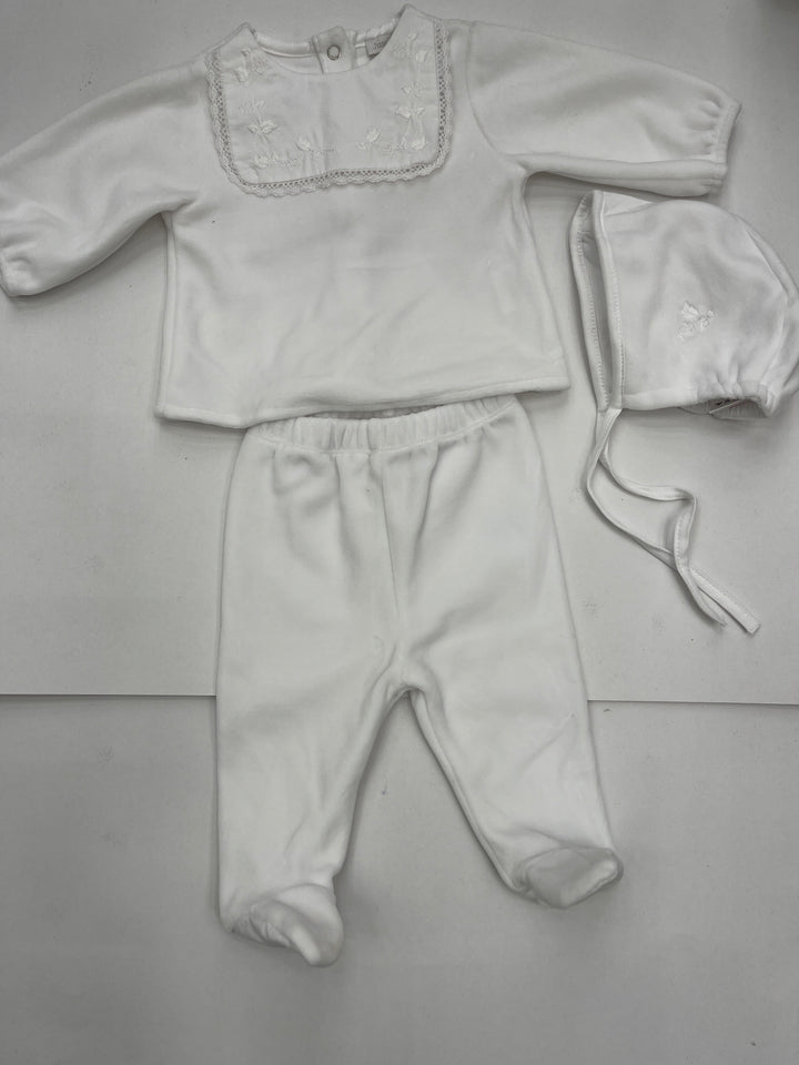 Layette sale 2pc set #69