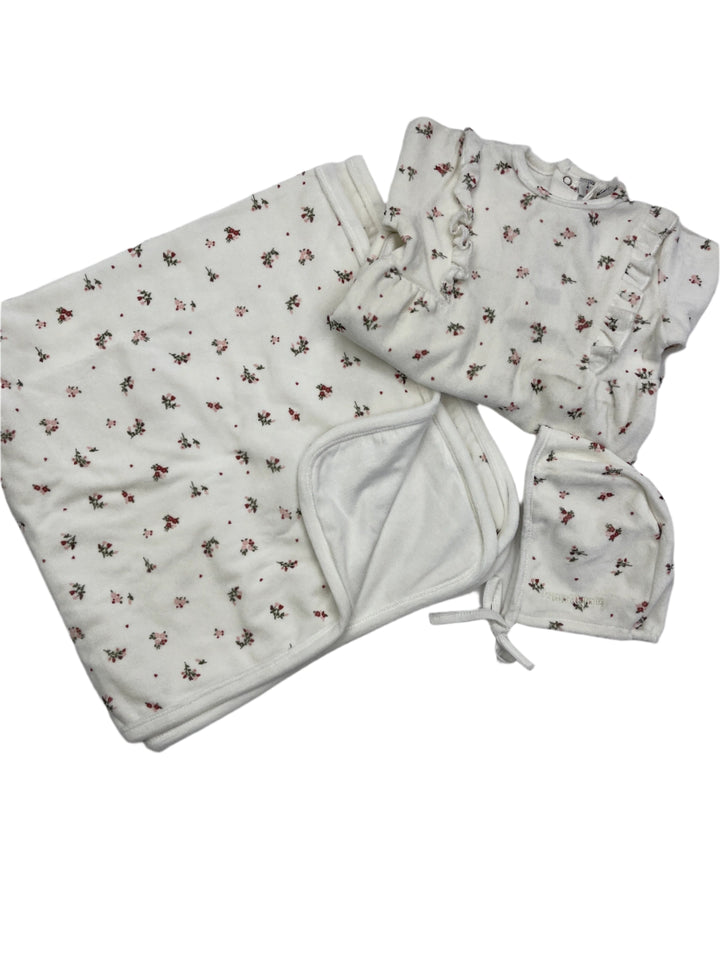 Layette sale 3pc set #56